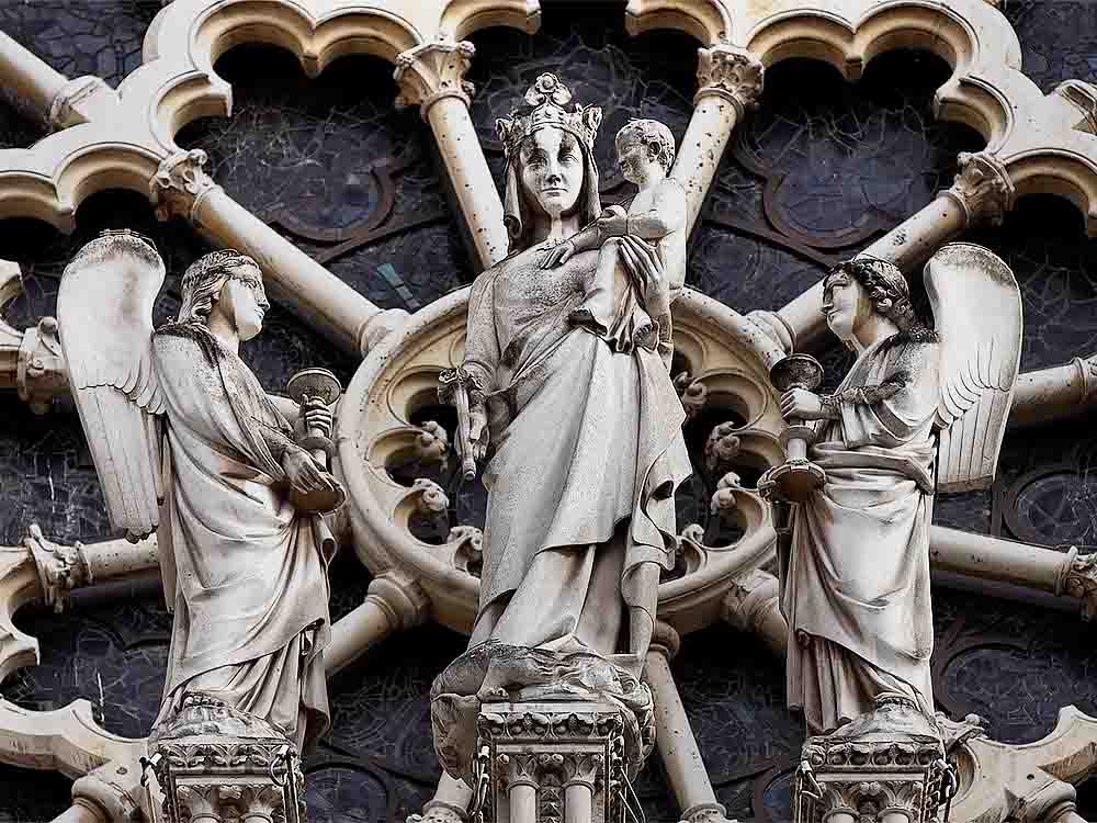 Gothic Art Explained: The 12th Century Medieval Style of Flying Buttresses to Stained Glass Masterpieces That Invented Vertical Architecture Gothic Art Explained: The 12th Century Medieval Style of Flying Buttresses to Stained Glass Masterpieces That Invented Vertical Architecture